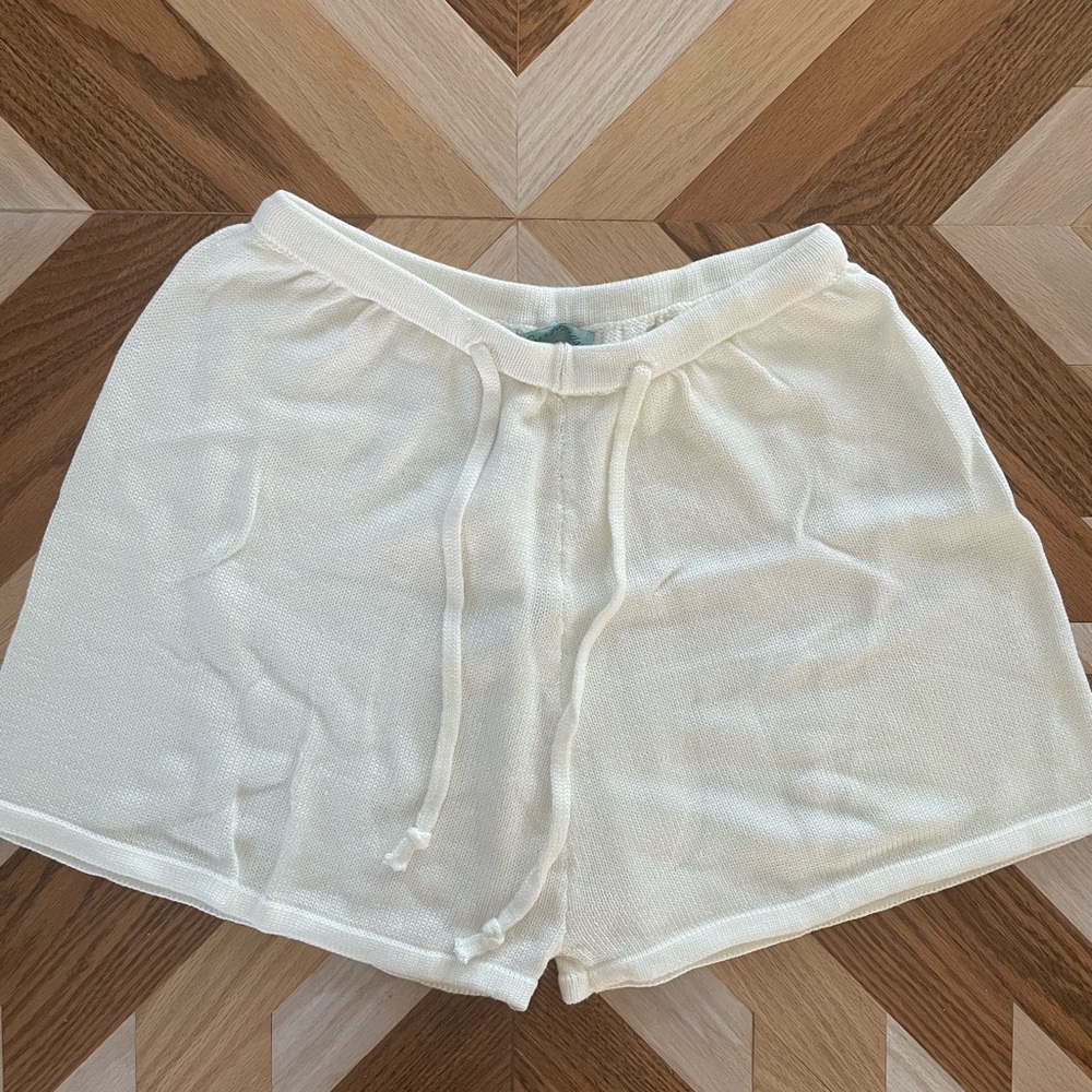 White Knit Drawstring Shorts Sz M New